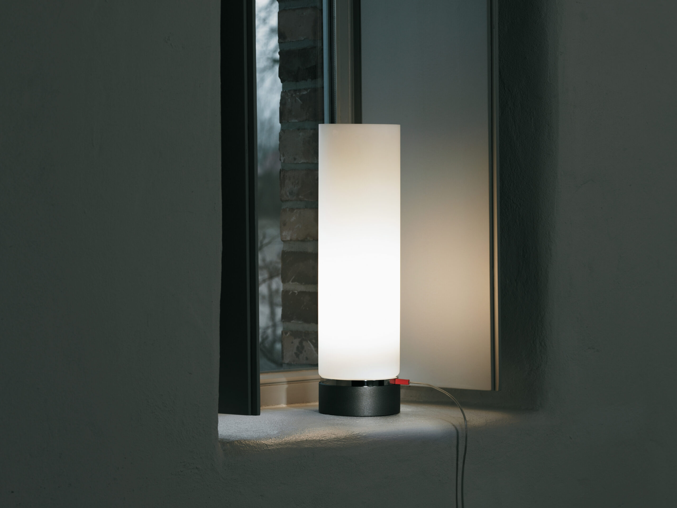 Nevalux ONE Design-Sockel 5 cm anthrazit