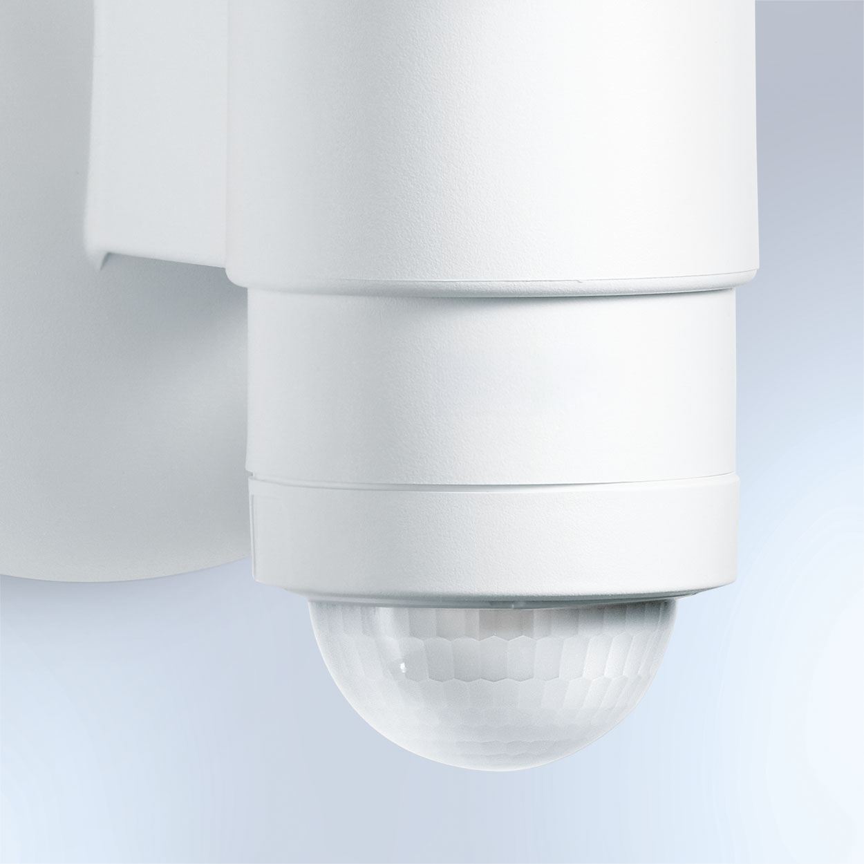 UV-resistant plastic