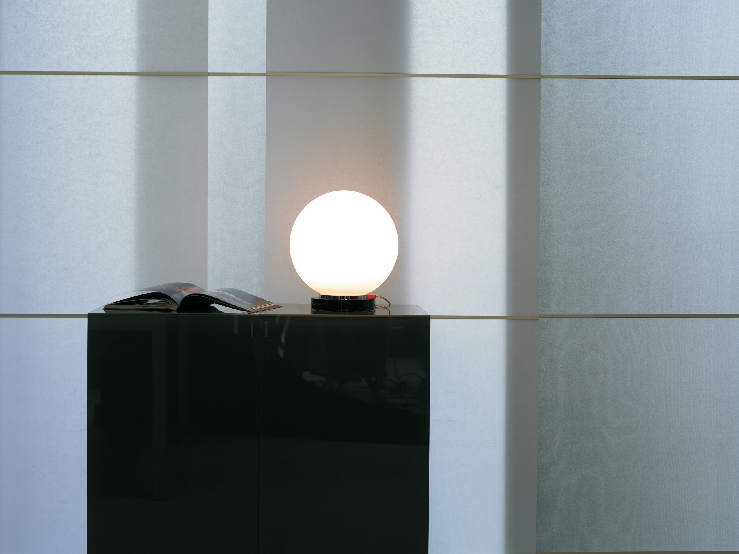Nevalux ONE Design-Sockel 3 cm schwarz