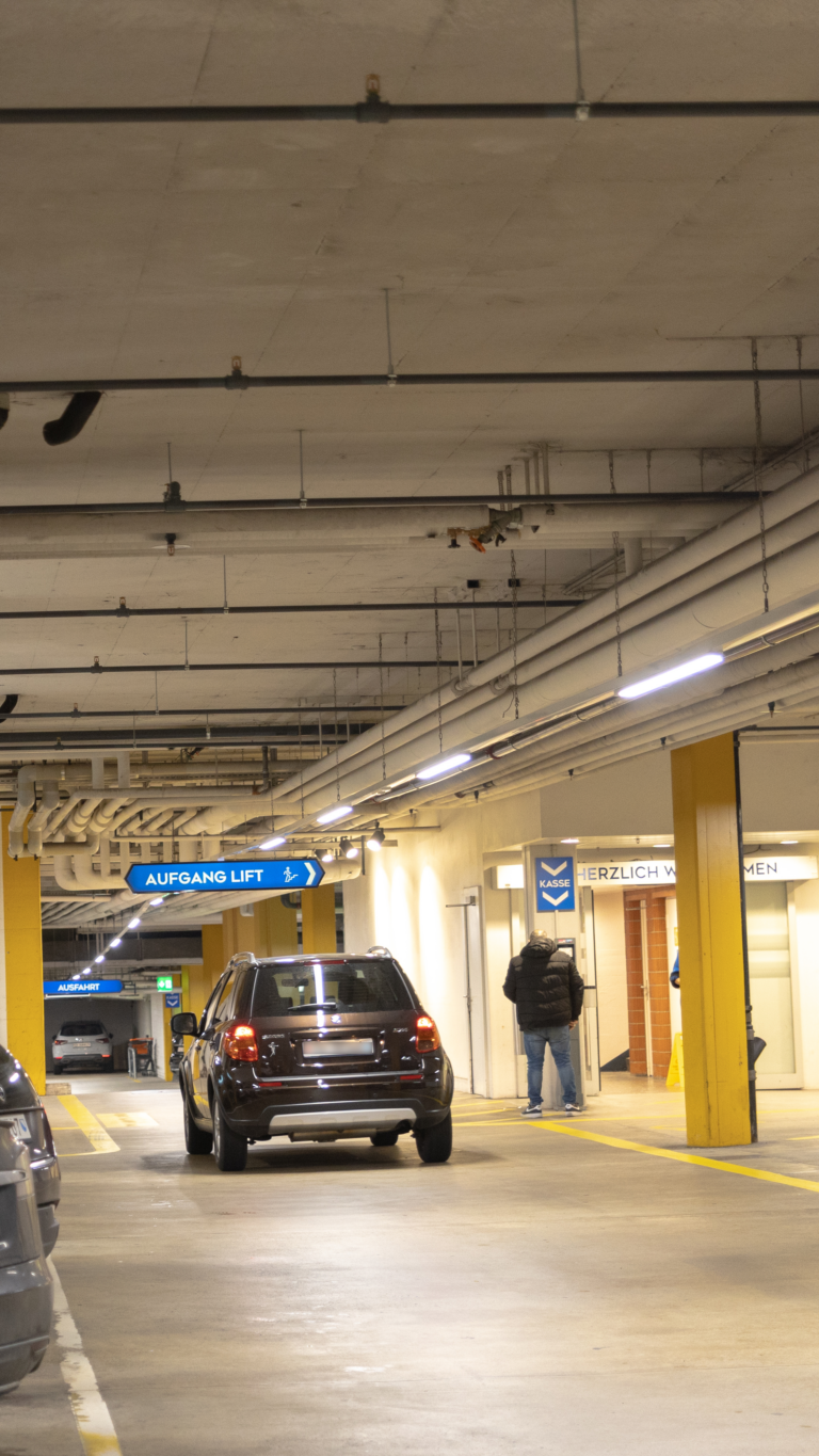  Parking Zentrum Oberengstringen Parking souterrain